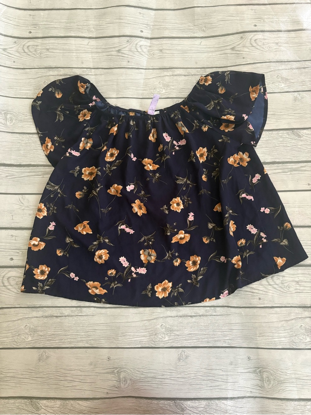 Francesca's Collections Navy Floral Off-Shoulder Blouse with Tan and Pink Blooms